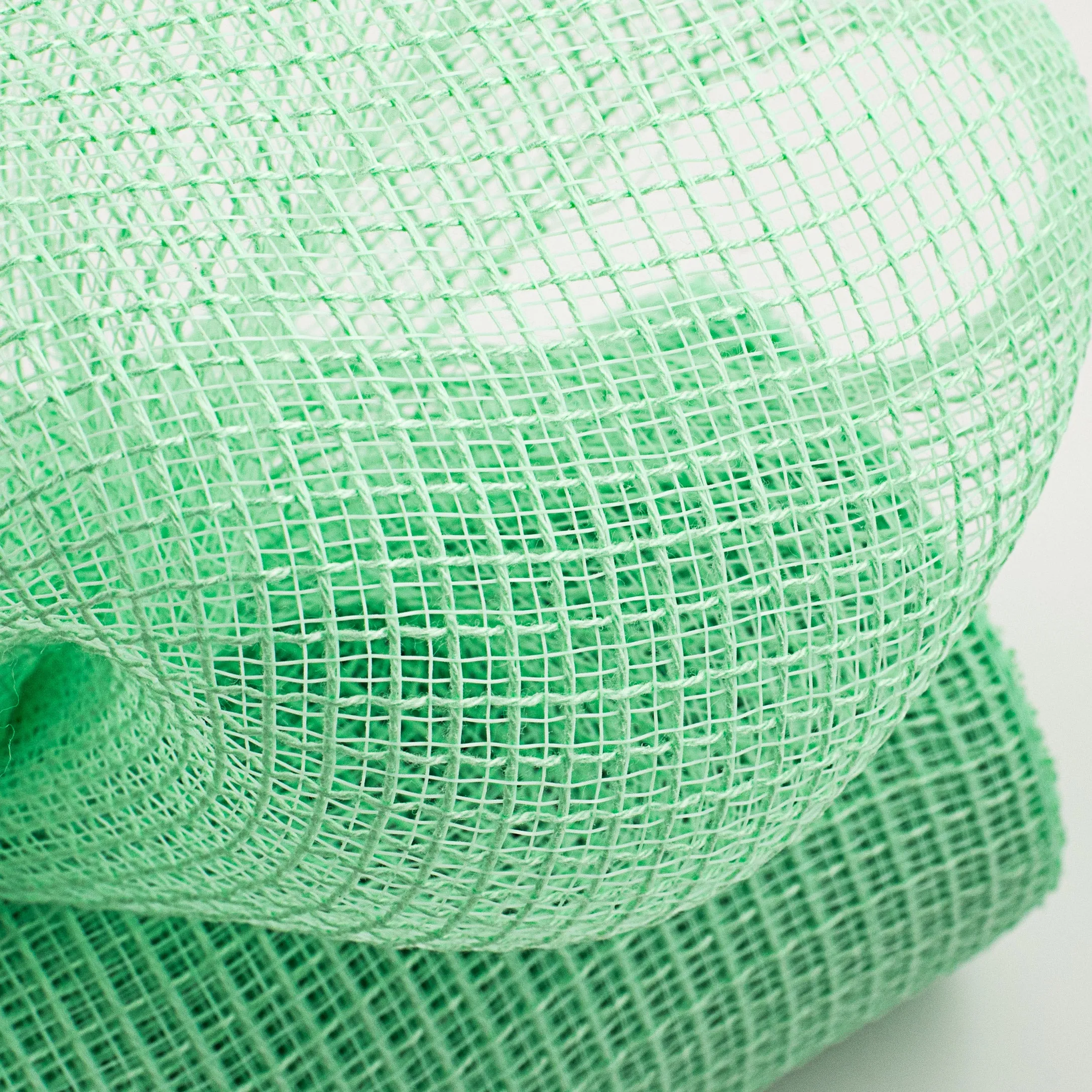 10" Fabric Mesh: Mint