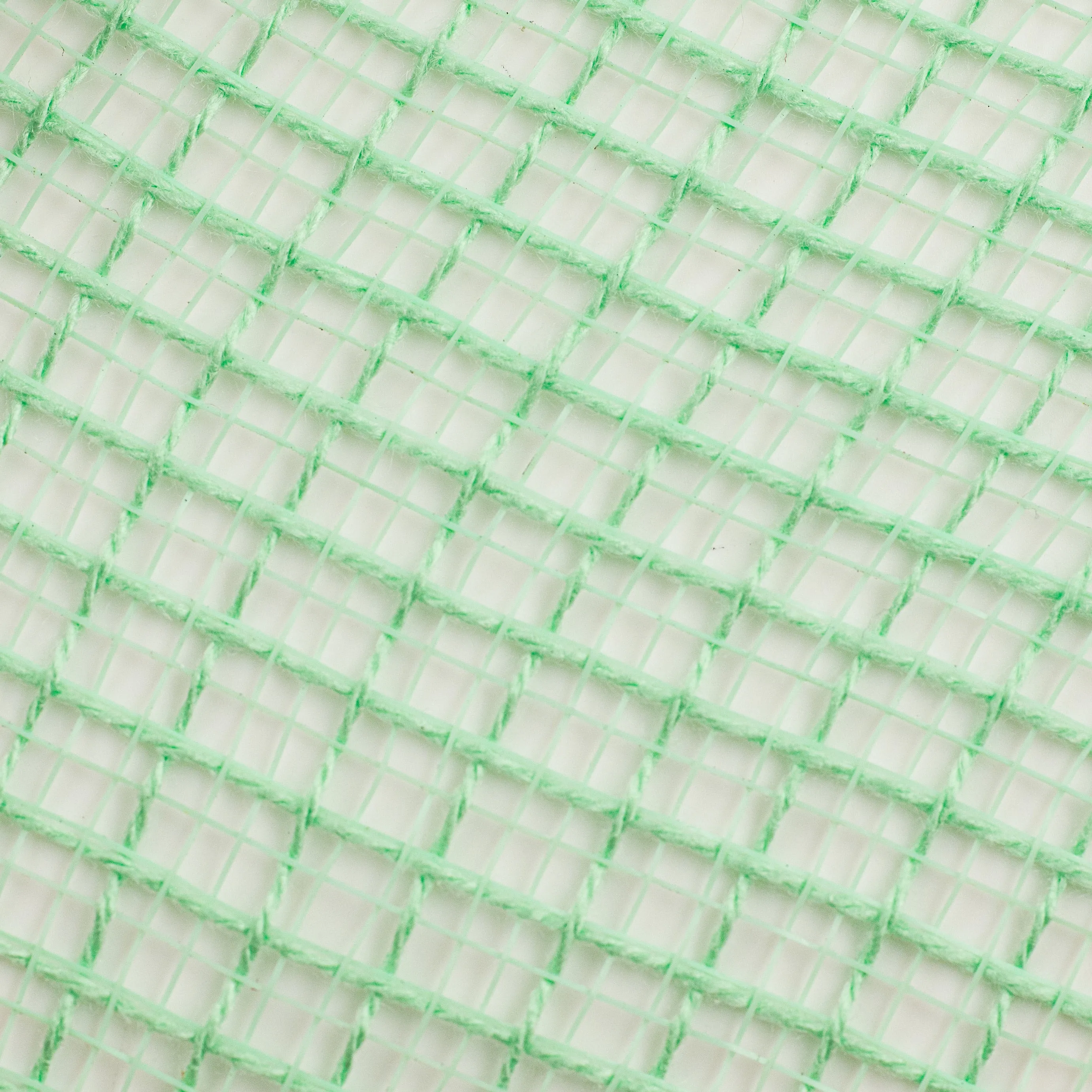 10" Fabric Mesh: Mint