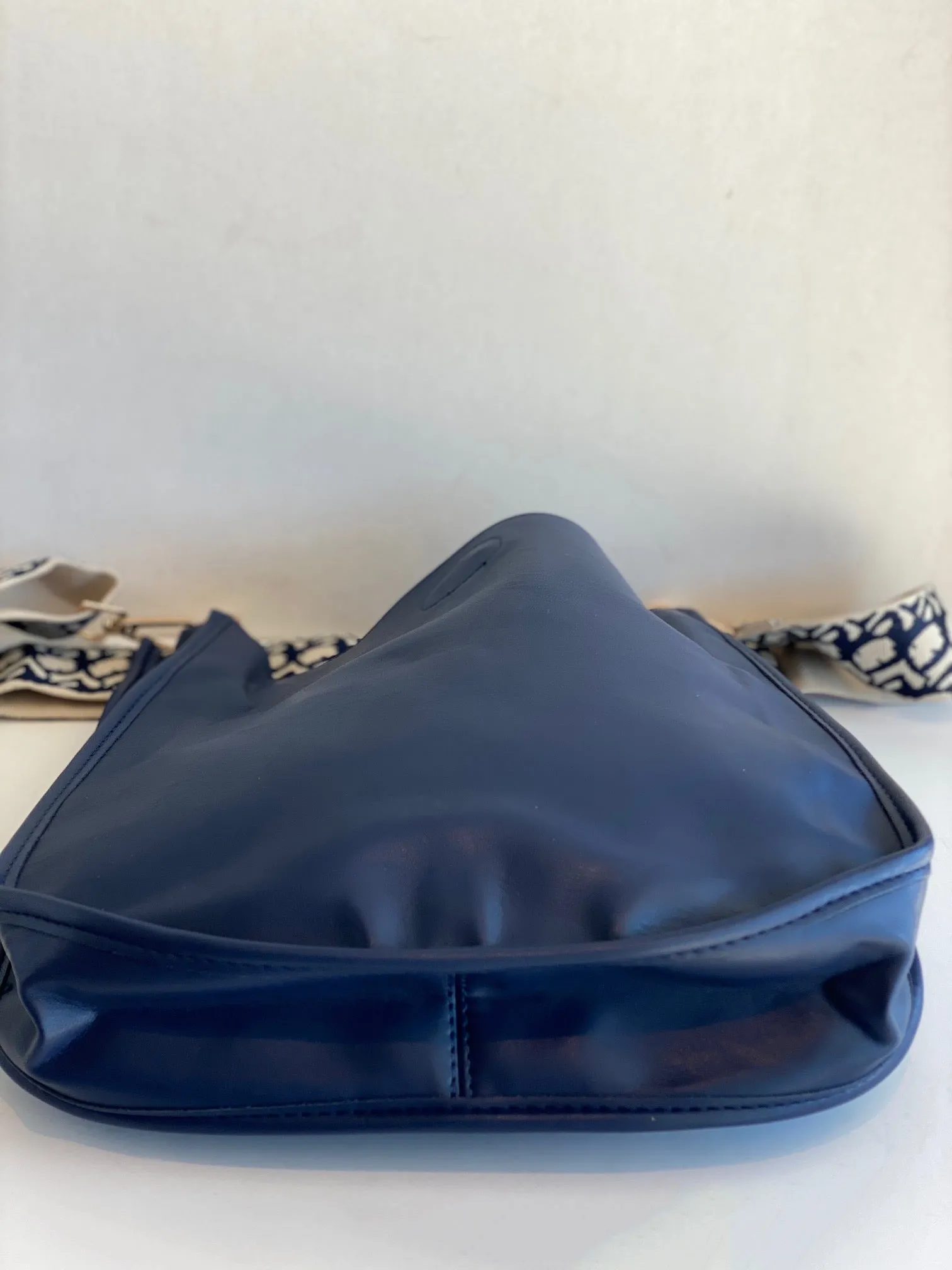 Ahdorned Large Messenger bag