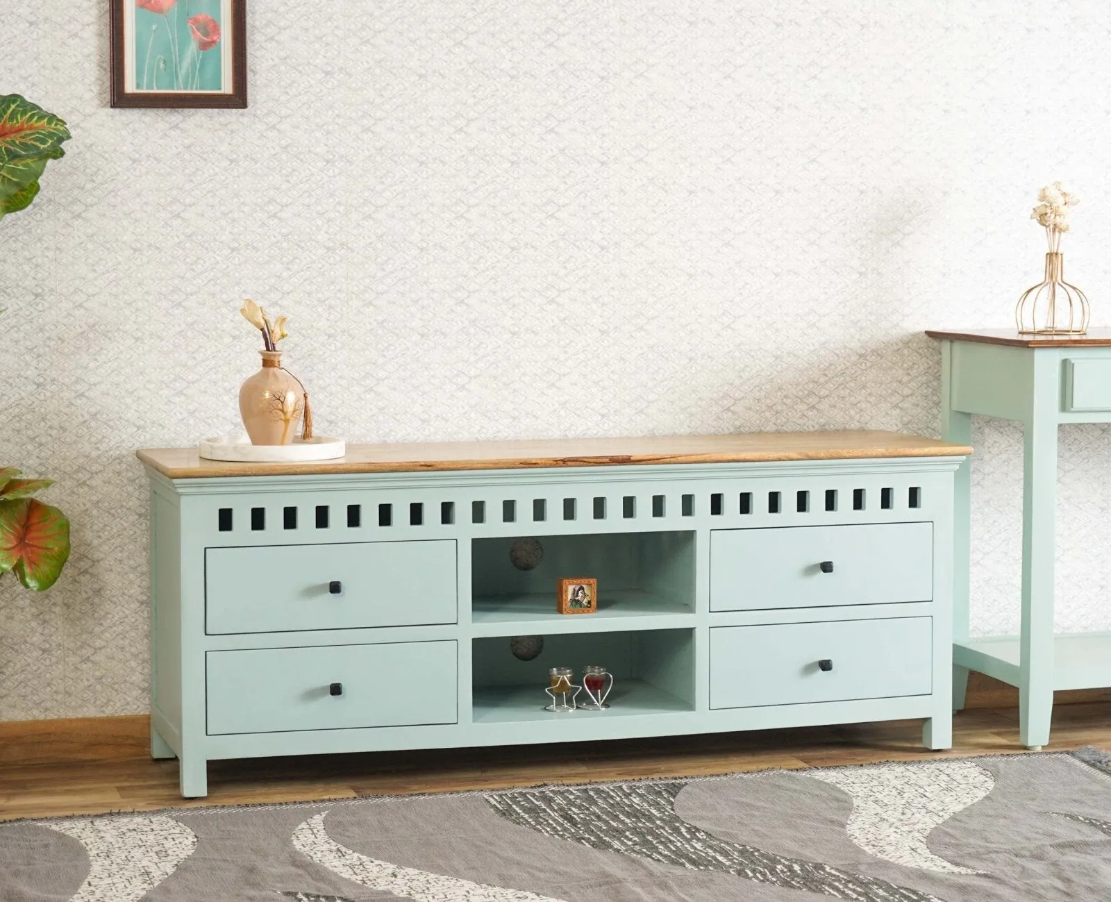 Alexandria Solid Wood TV Cabinet- Four Drawer
