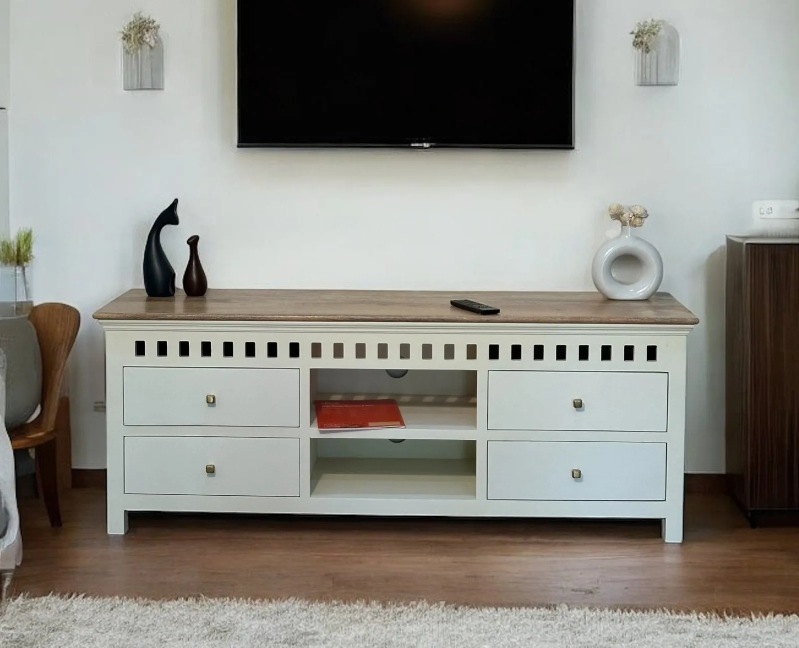 Alexandria Solid Wood TV Cabinet- Four Drawer