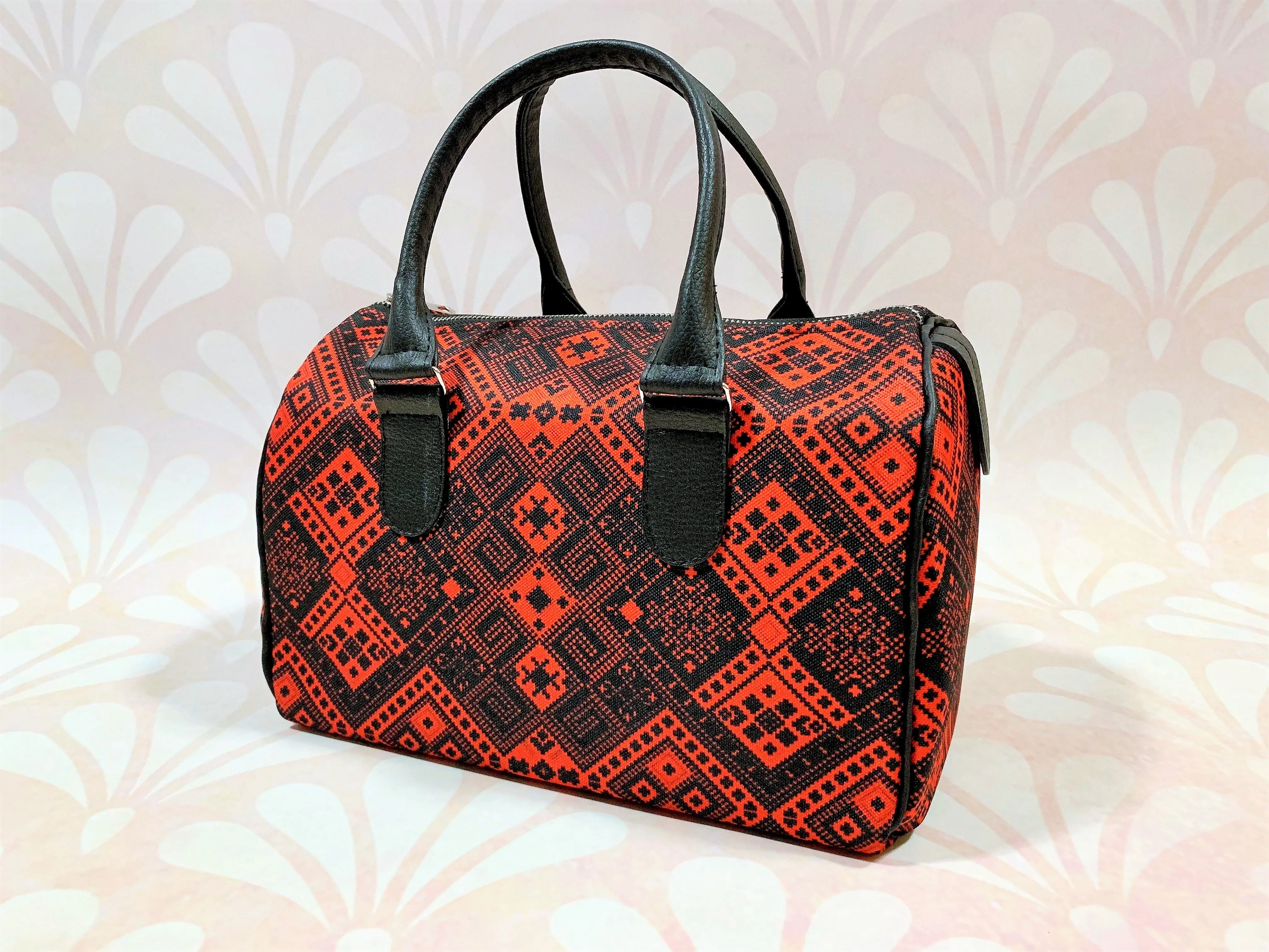 Barrel Purse "Red and Black"