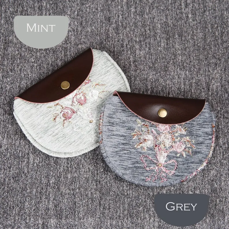 Bouquet Pattern Flap Coin Purse
