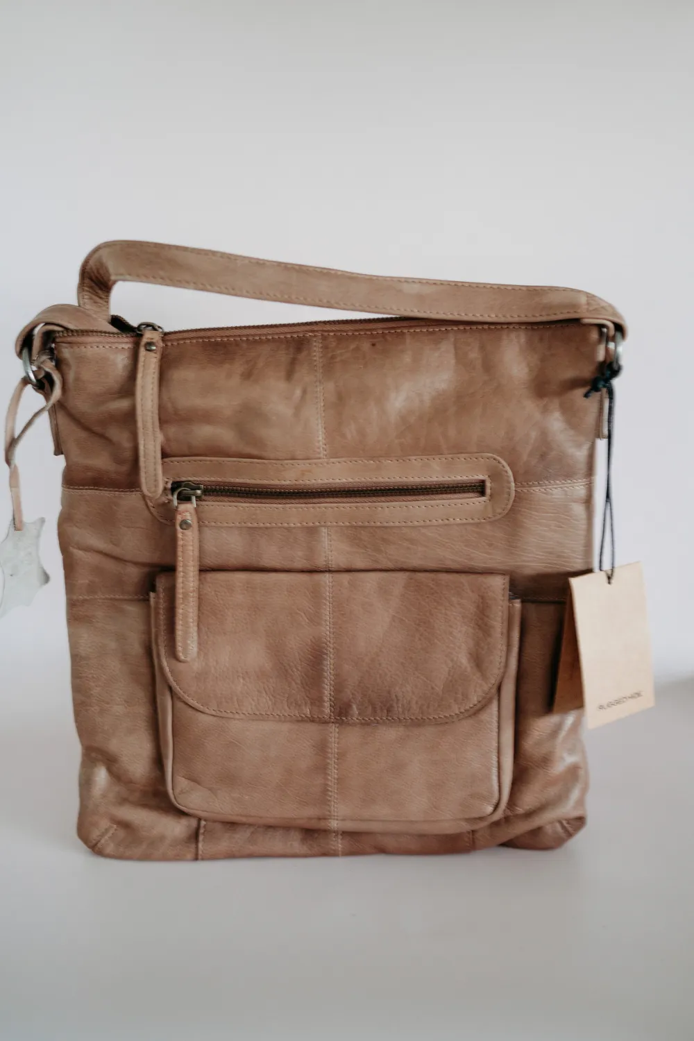 Carolina sling bag