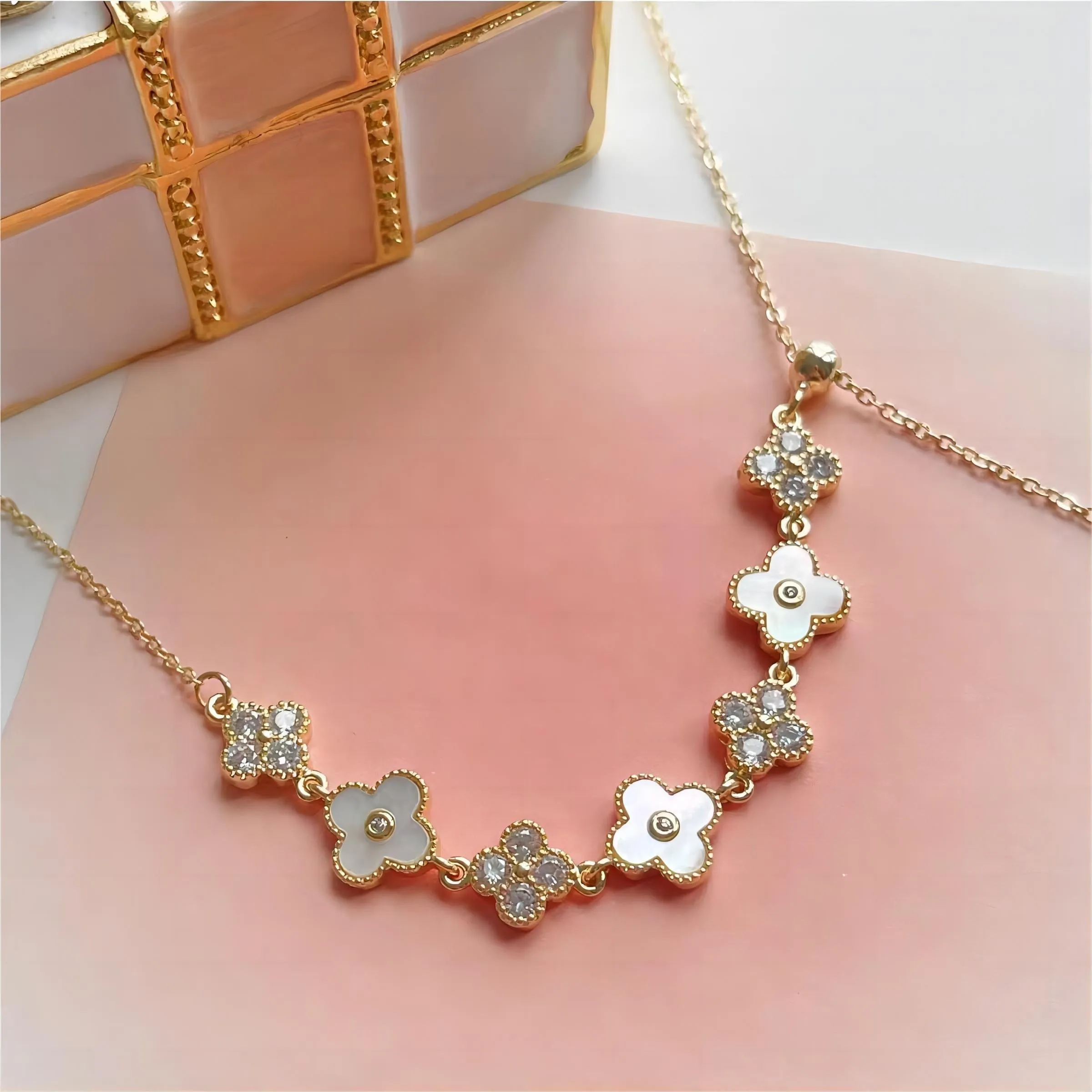 Charming Natural Pearl Shell Floral Necklace
