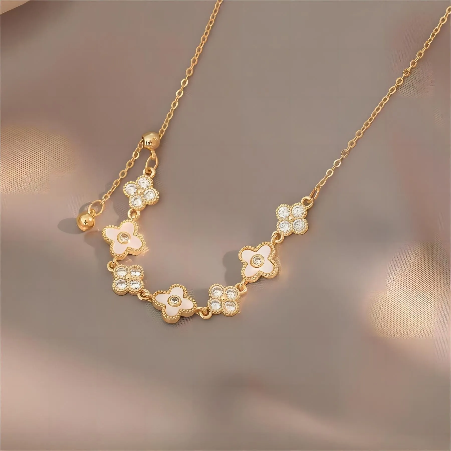Charming Natural Pearl Shell Floral Necklace