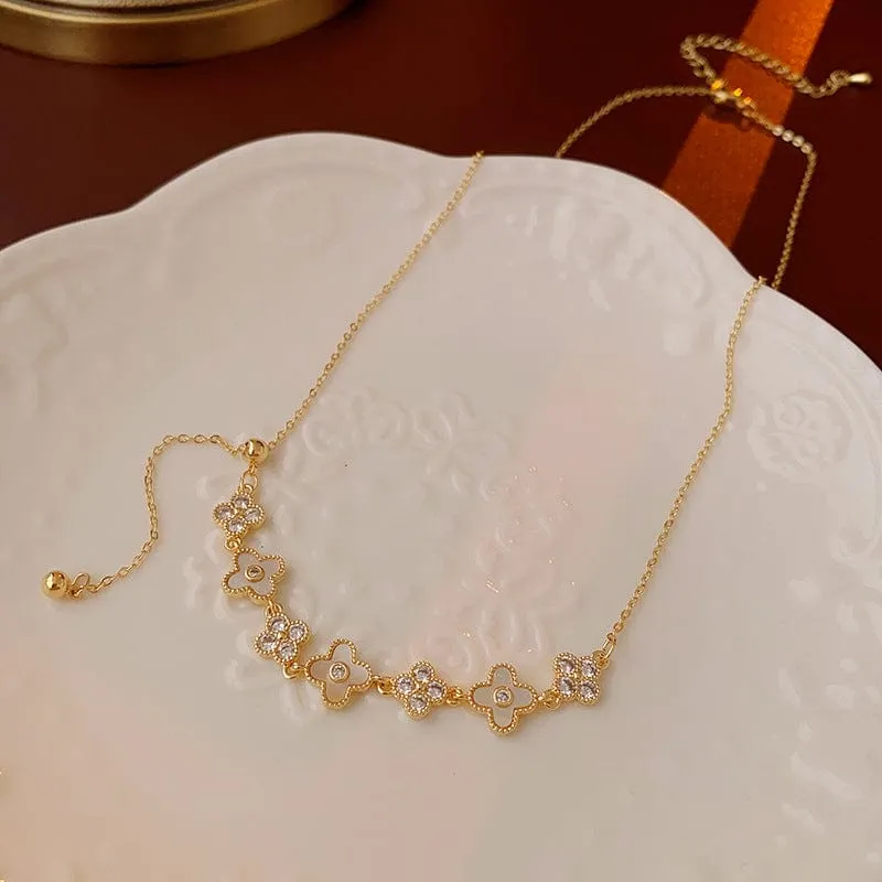 Charming Natural Pearl Shell Floral Necklace