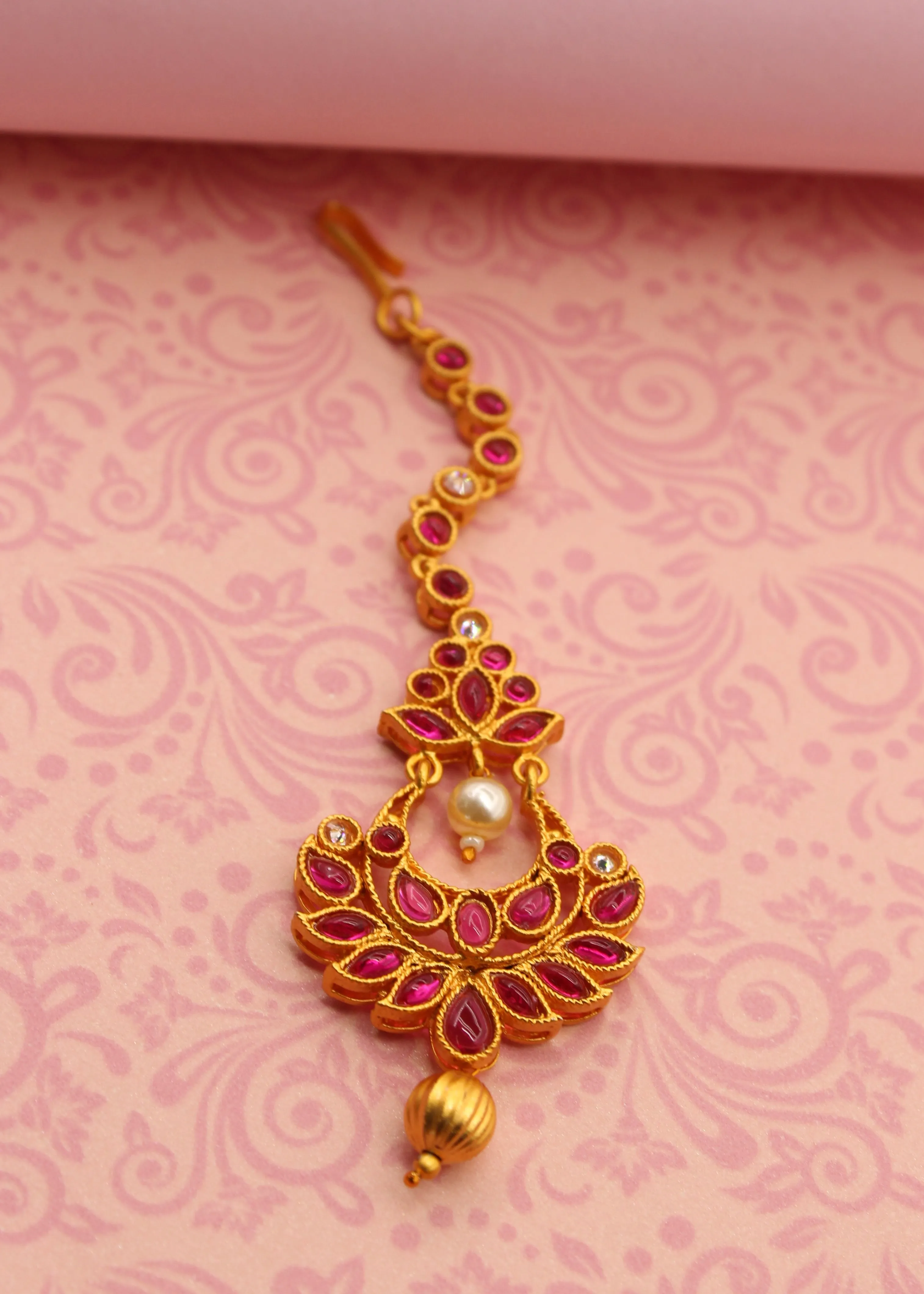 CHARMING PINK - GREEN STONE BINDI