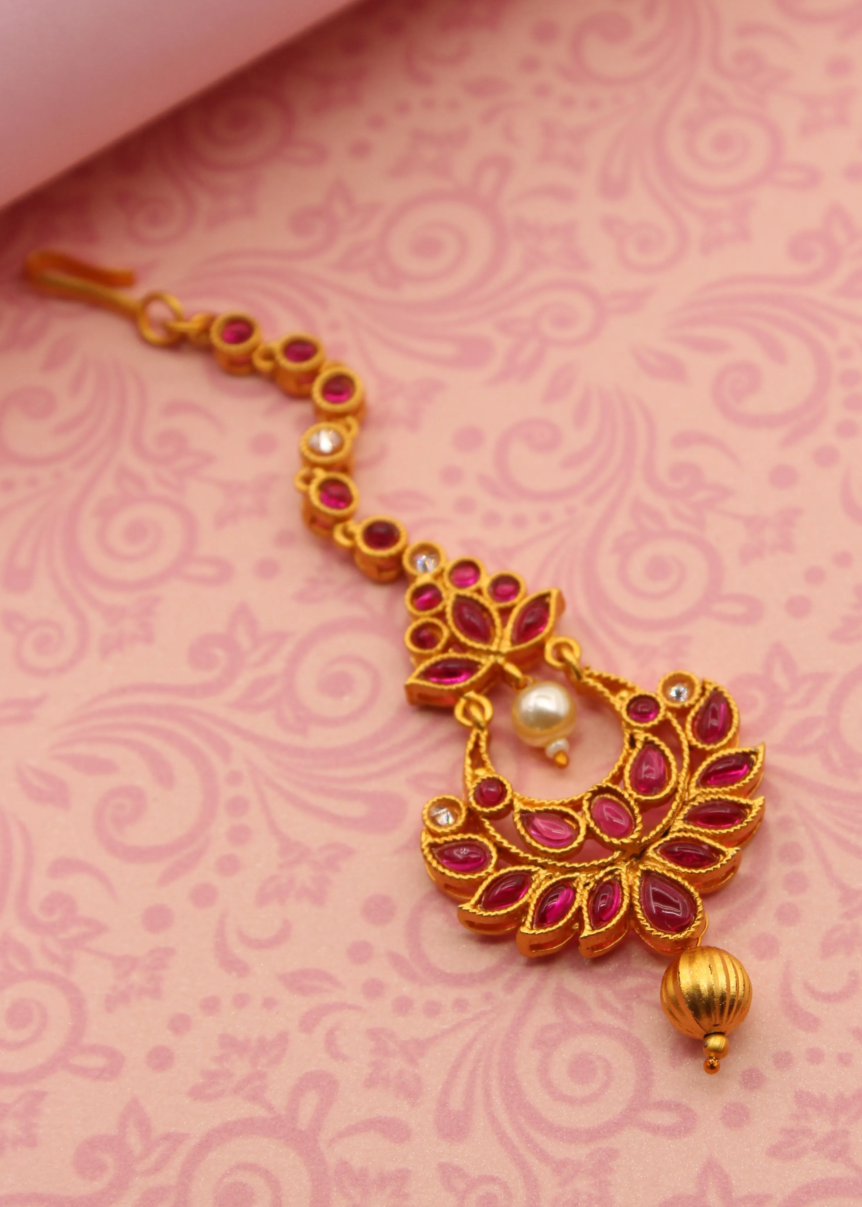 CHARMING PINK - GREEN STONE BINDI
