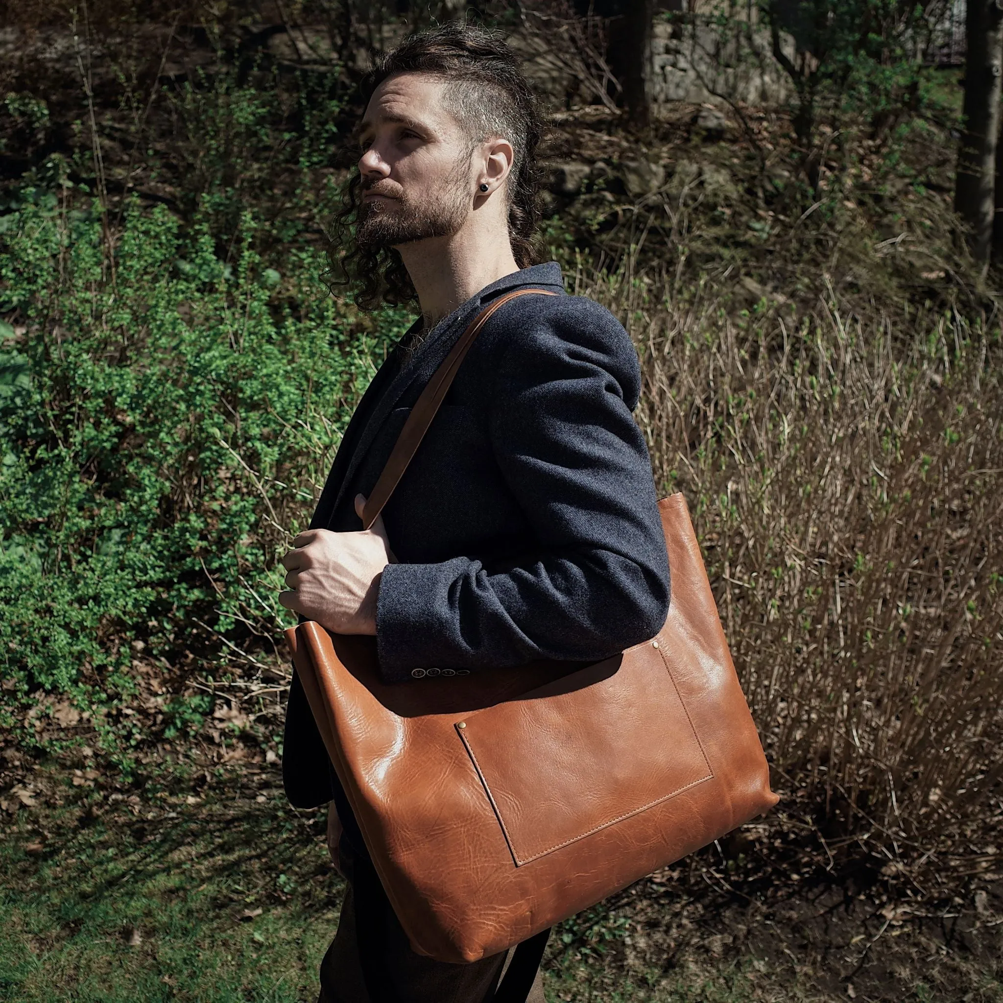Dunham Leather Tote Bag – English Tan Edition