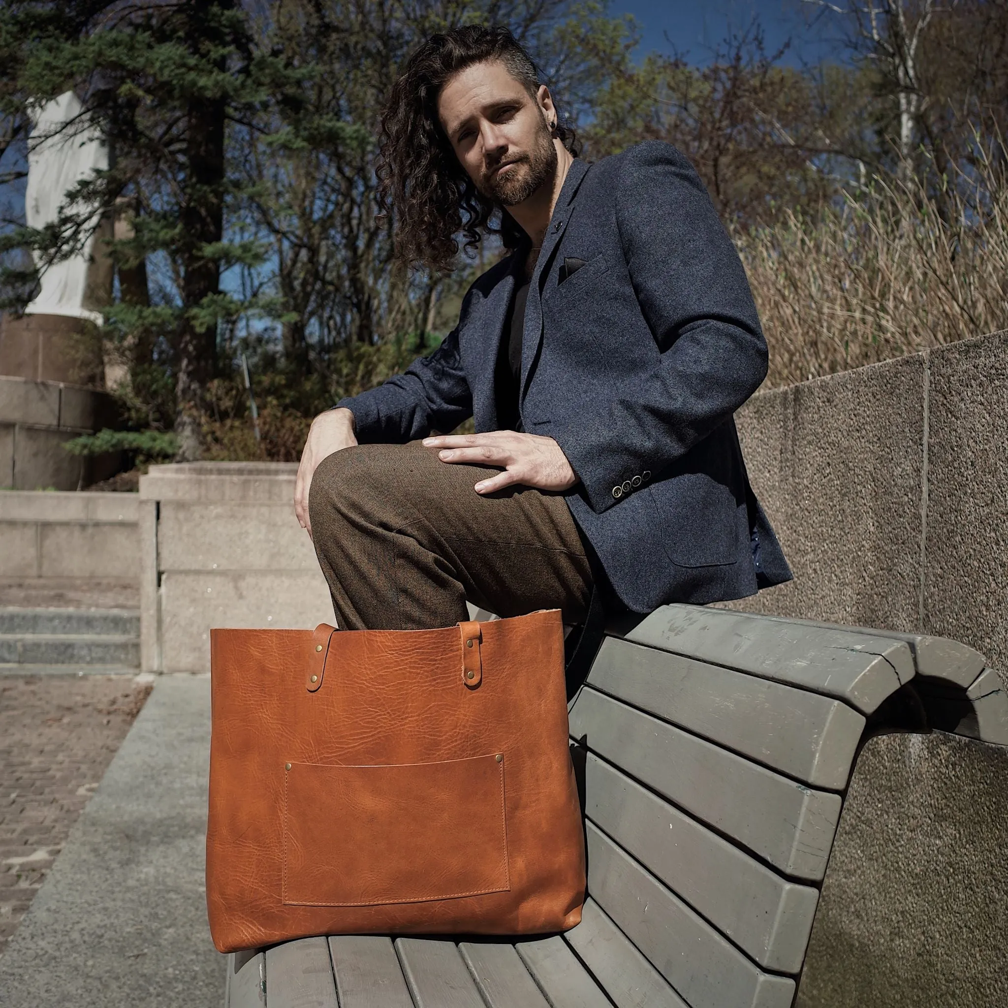 Dunham Leather Tote Bag – English Tan Edition