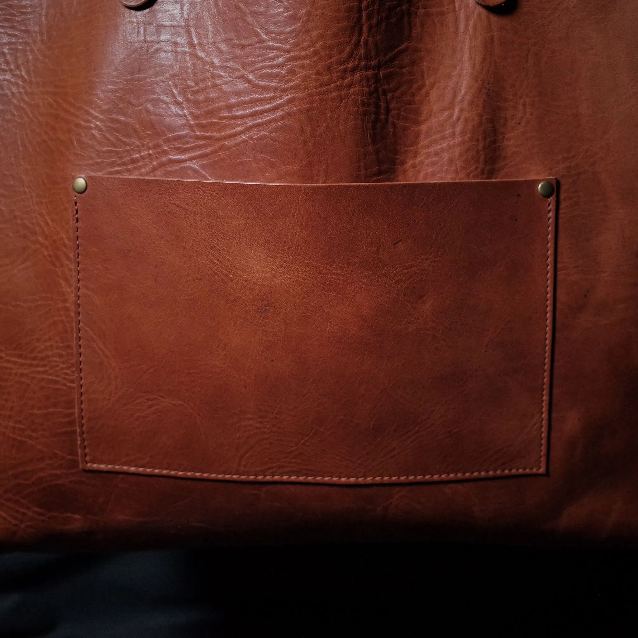 Dunham Leather Tote Bag – English Tan Edition