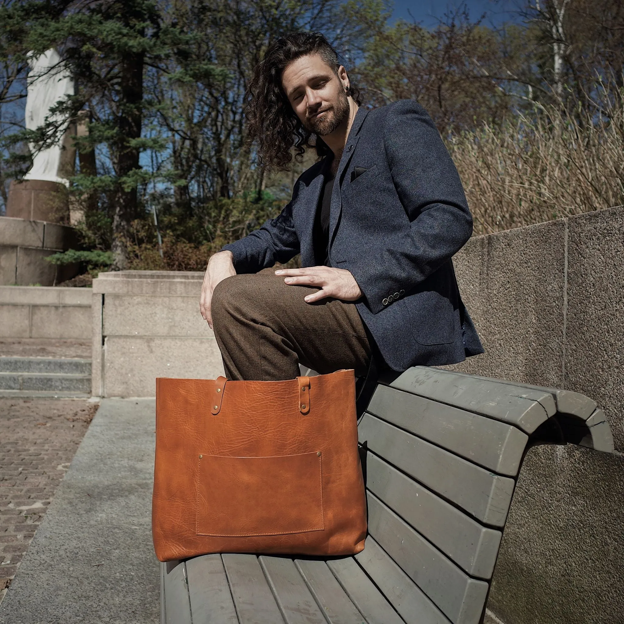 Dunham Leather Tote Bag – English Tan Edition