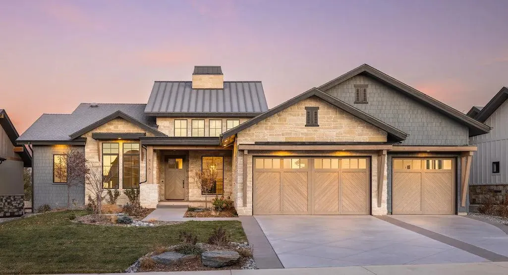 Elegant 2-Bedroom Home with Spacious Basement and Expansive Porches