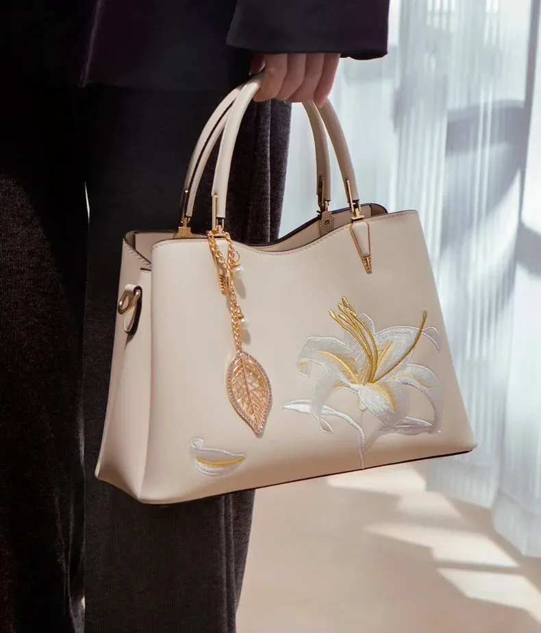 Embroidered Large Capacity Shoulder Bag