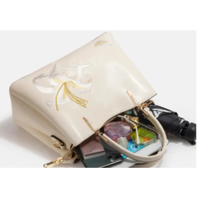 Embroidered Large Capacity Shoulder Bag