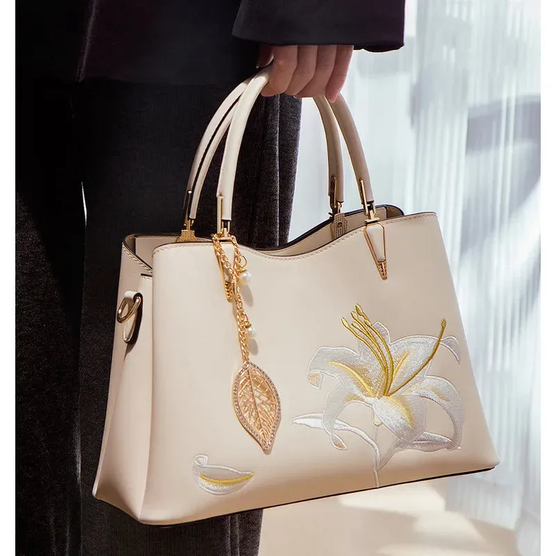 Embroidered Large Capacity Shoulder Bag