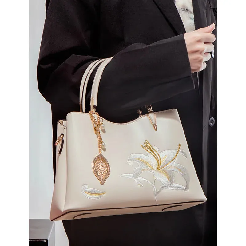 Embroidered Large Capacity Shoulder Bag