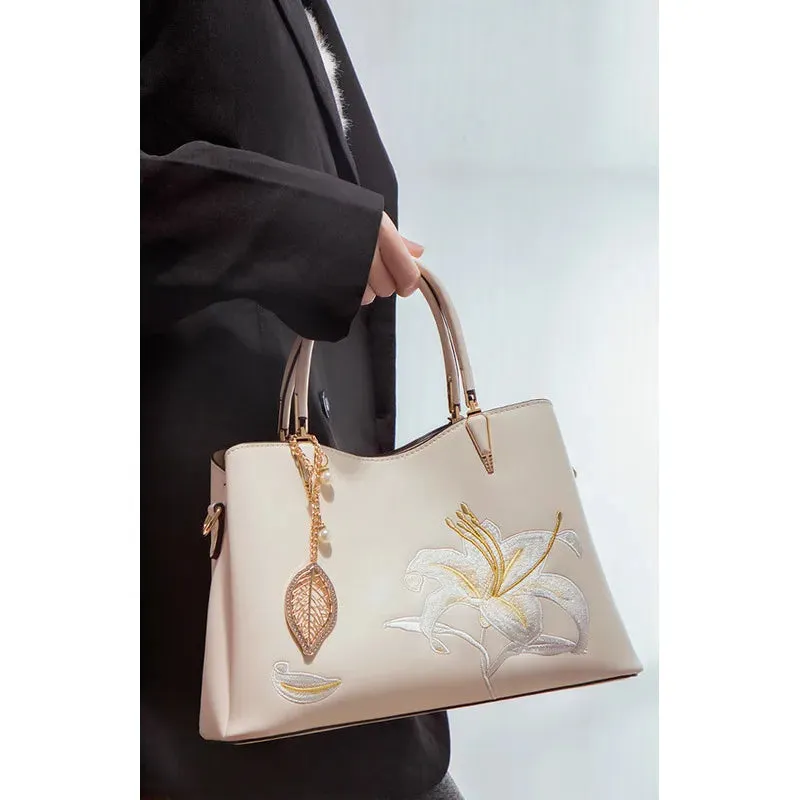 Embroidered Large Capacity Shoulder Bag