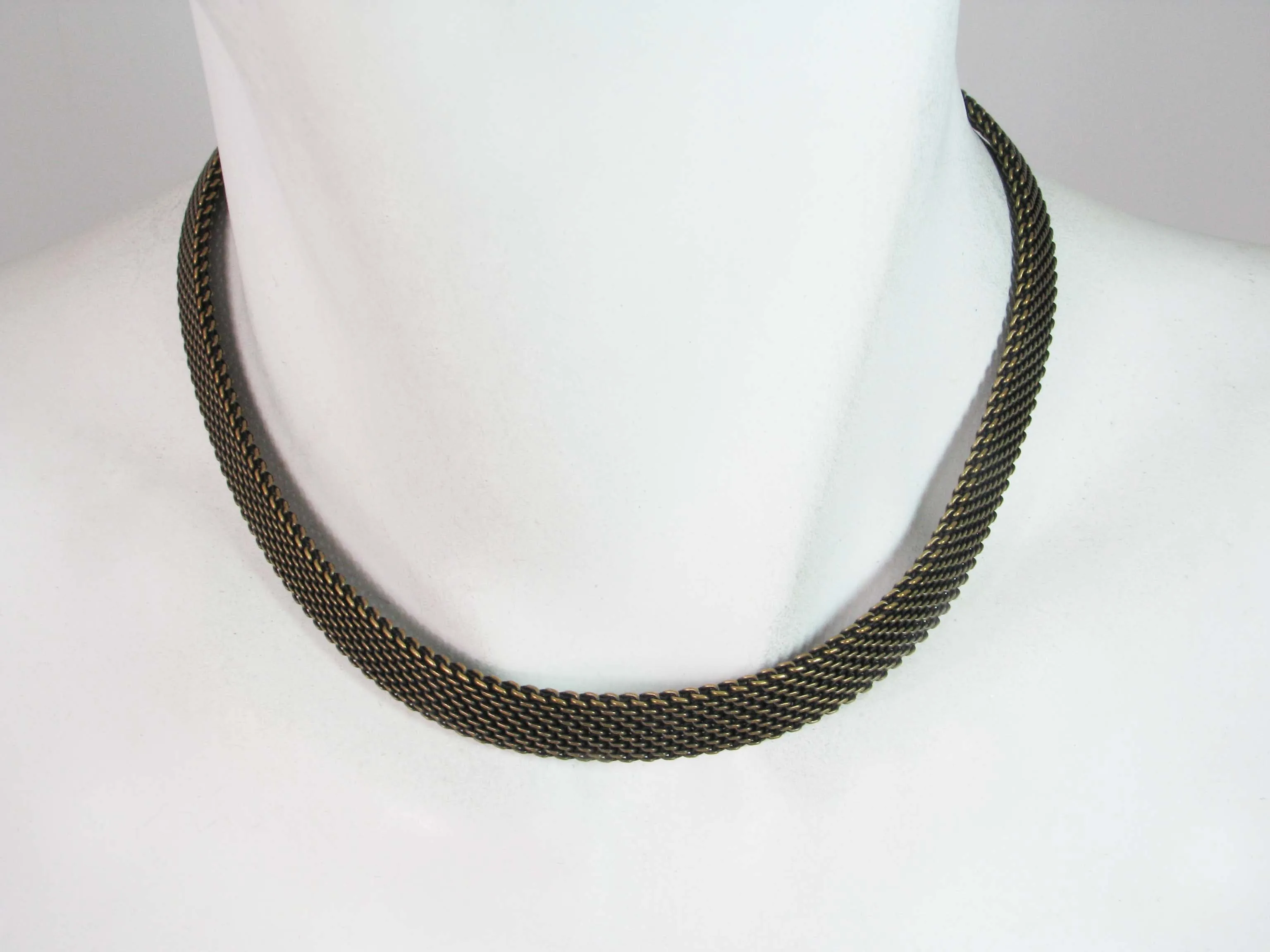 Flat Mesh Choker Necklace