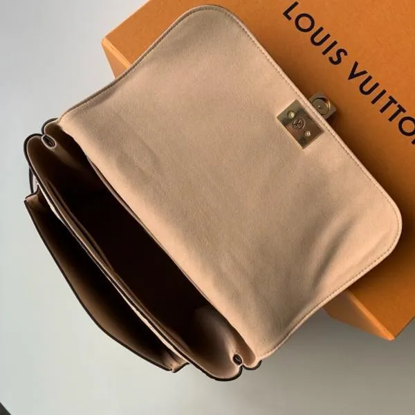 Marignan Messenger Bag In Empreinte Leather M44545 Crème Beige/caramel 2019 Collection