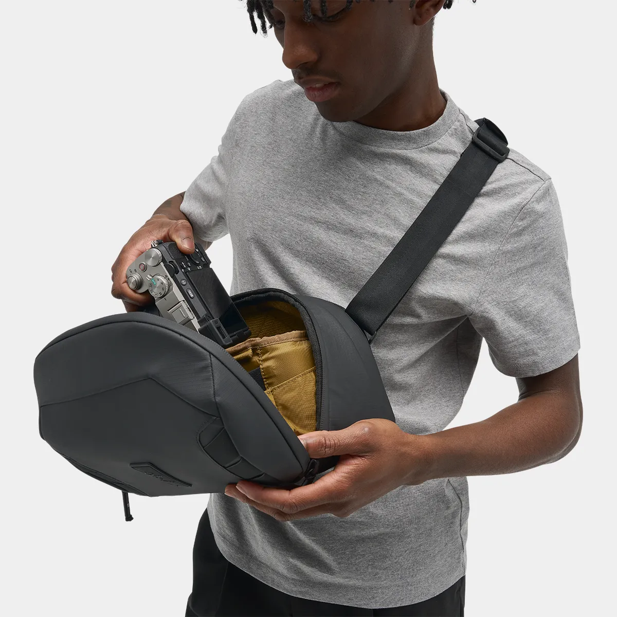 McKinnon Sling 8L - Lost and Found