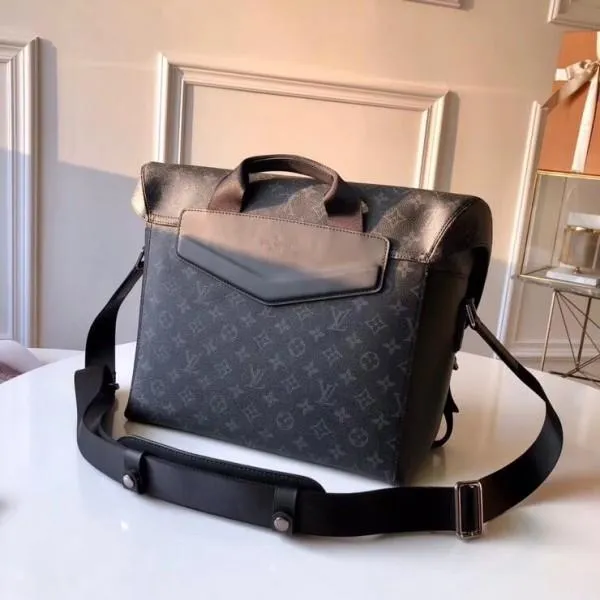 Men&#8217;s Messenger Mm Voyager In Monogram Eclipse Canvas M40510 2018