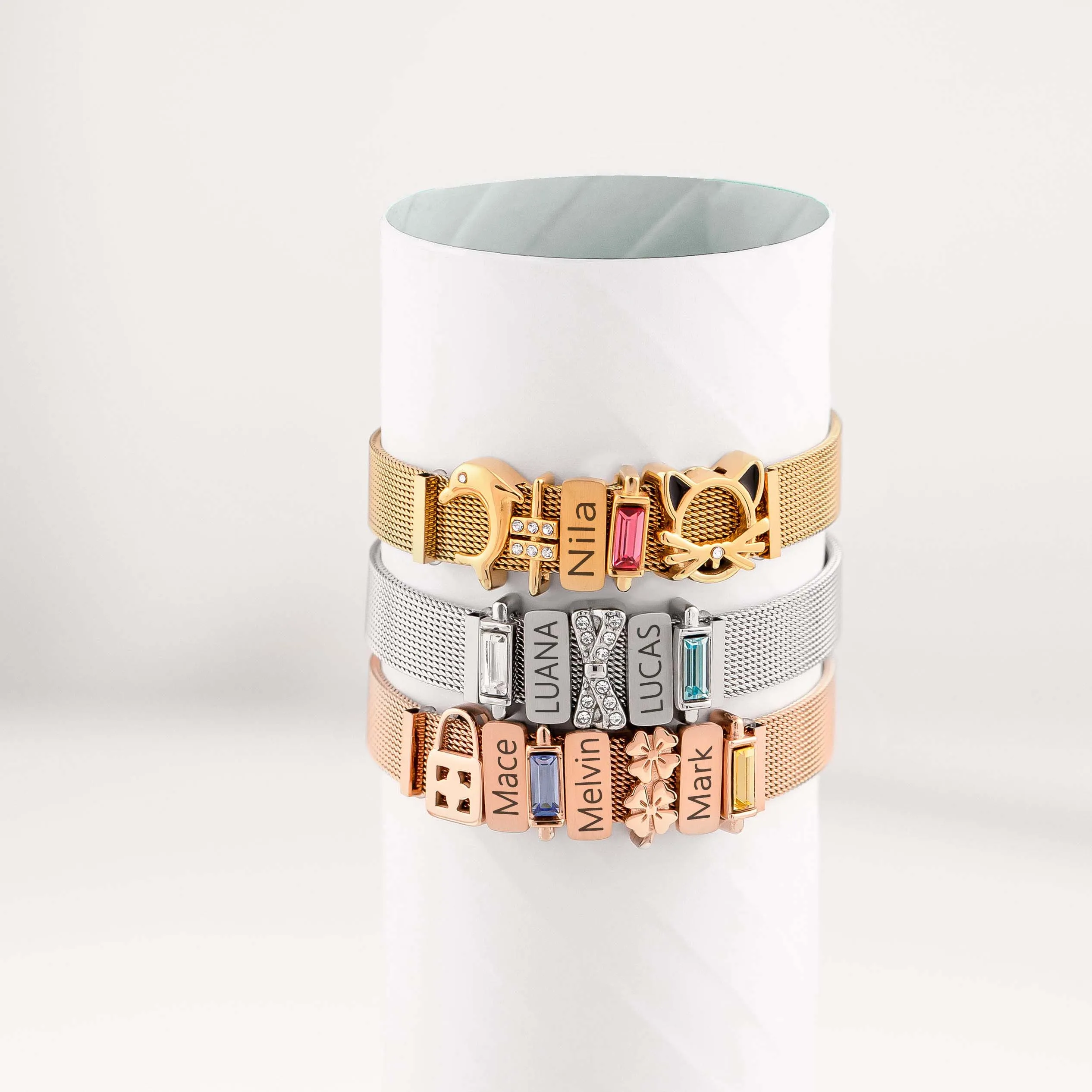 Mesh charm xena gold