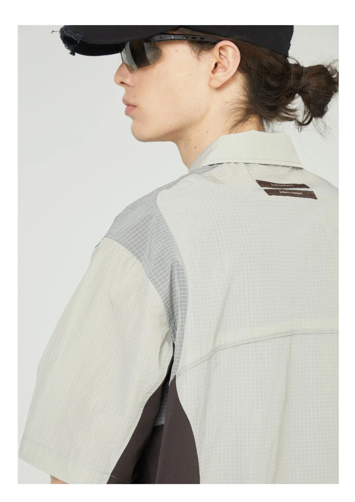Multi-colored splicing zipper shirt