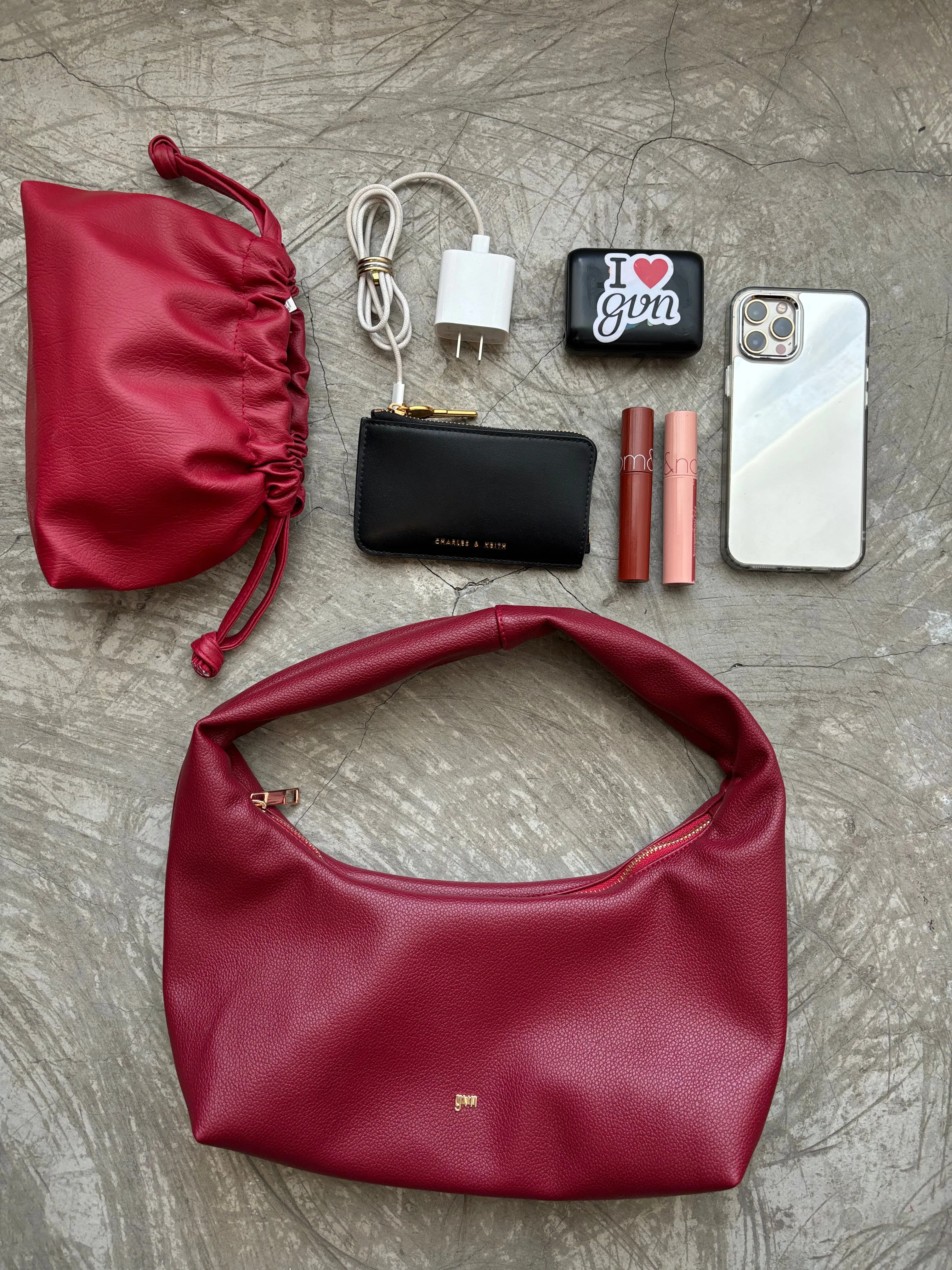 [ON HAND] Small Hobo Bag in Charcoal (Heavy Pebbled)