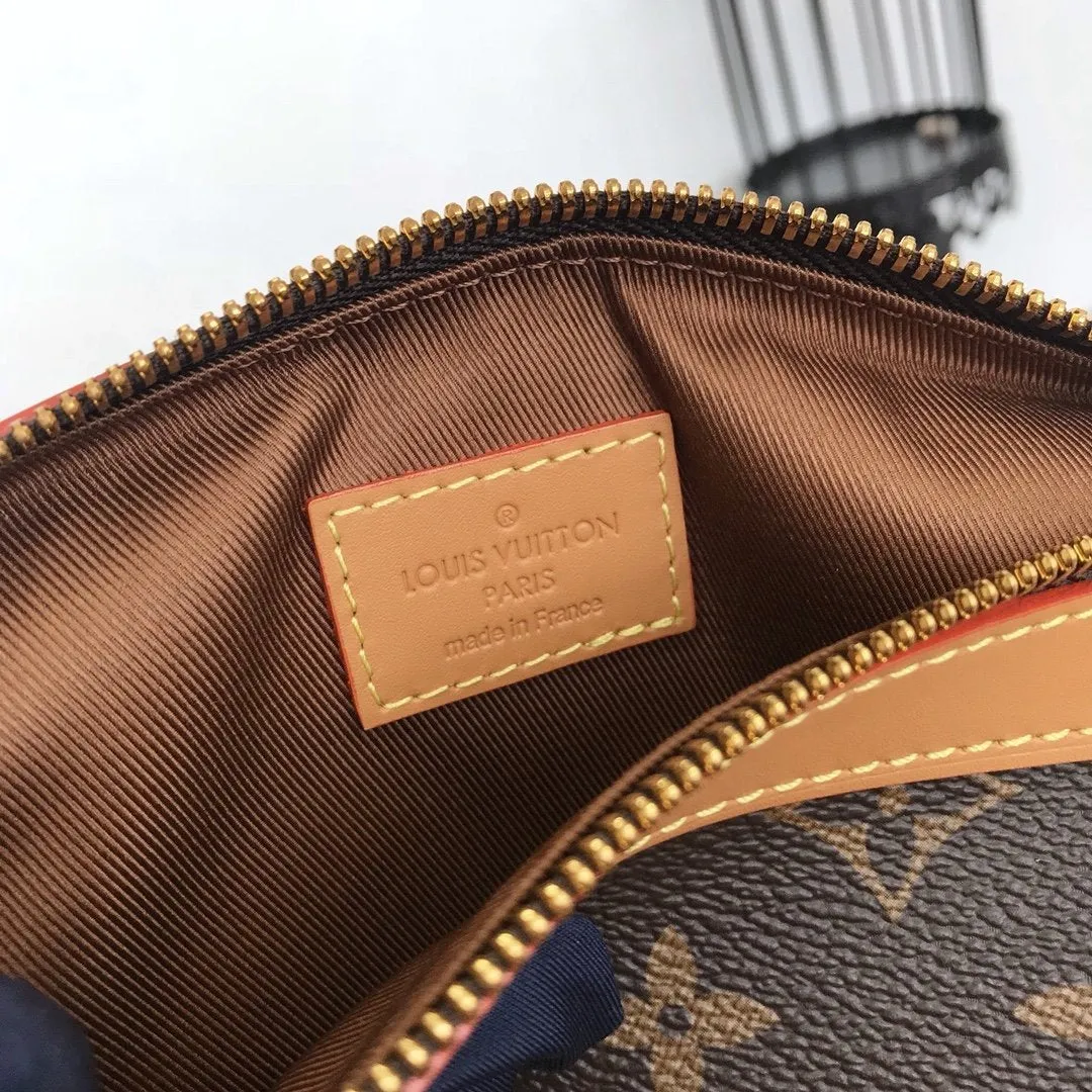 SAUMUR MESSENGER PM