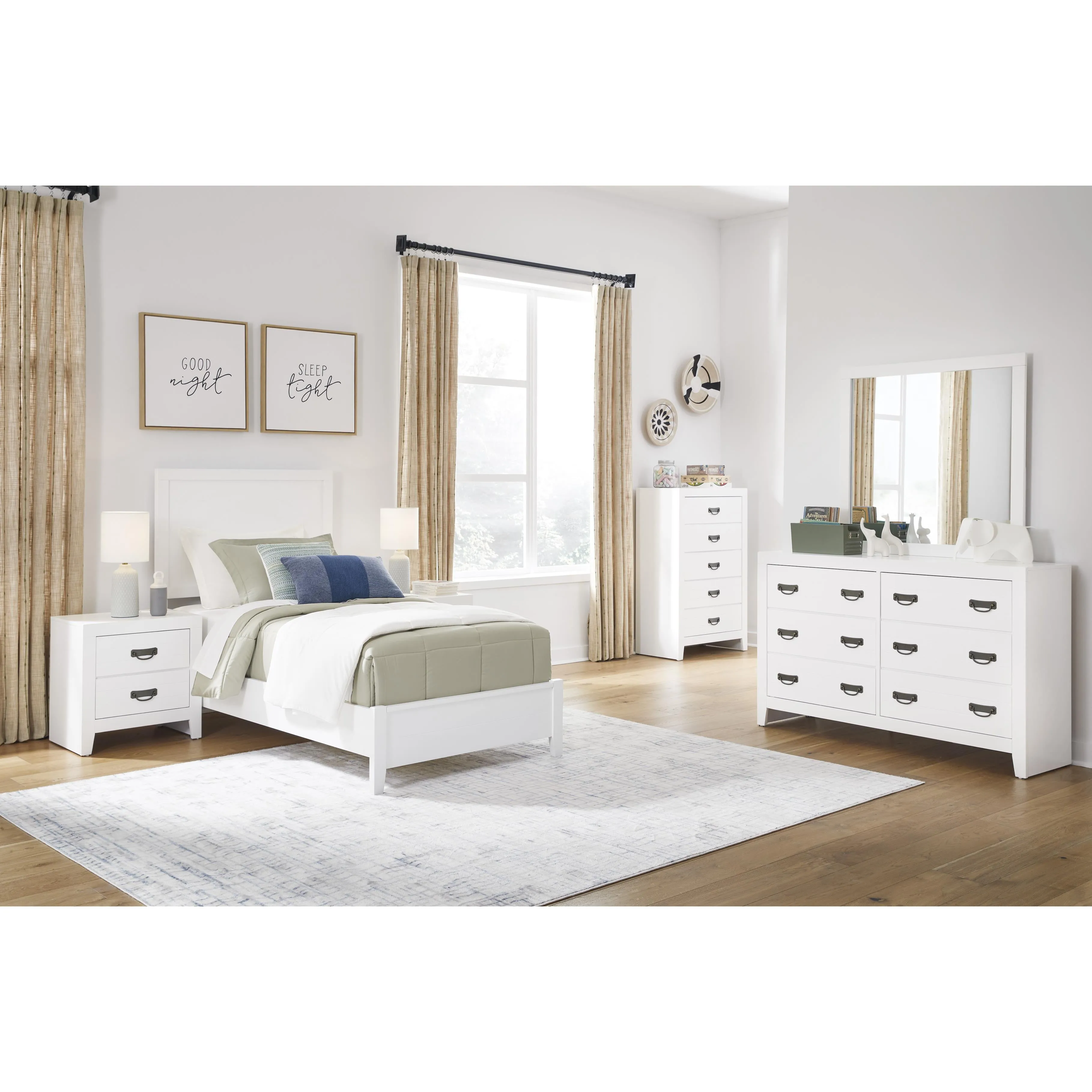 Signature Design by Ashley Binterglen 5-Drawer Chest B427-46