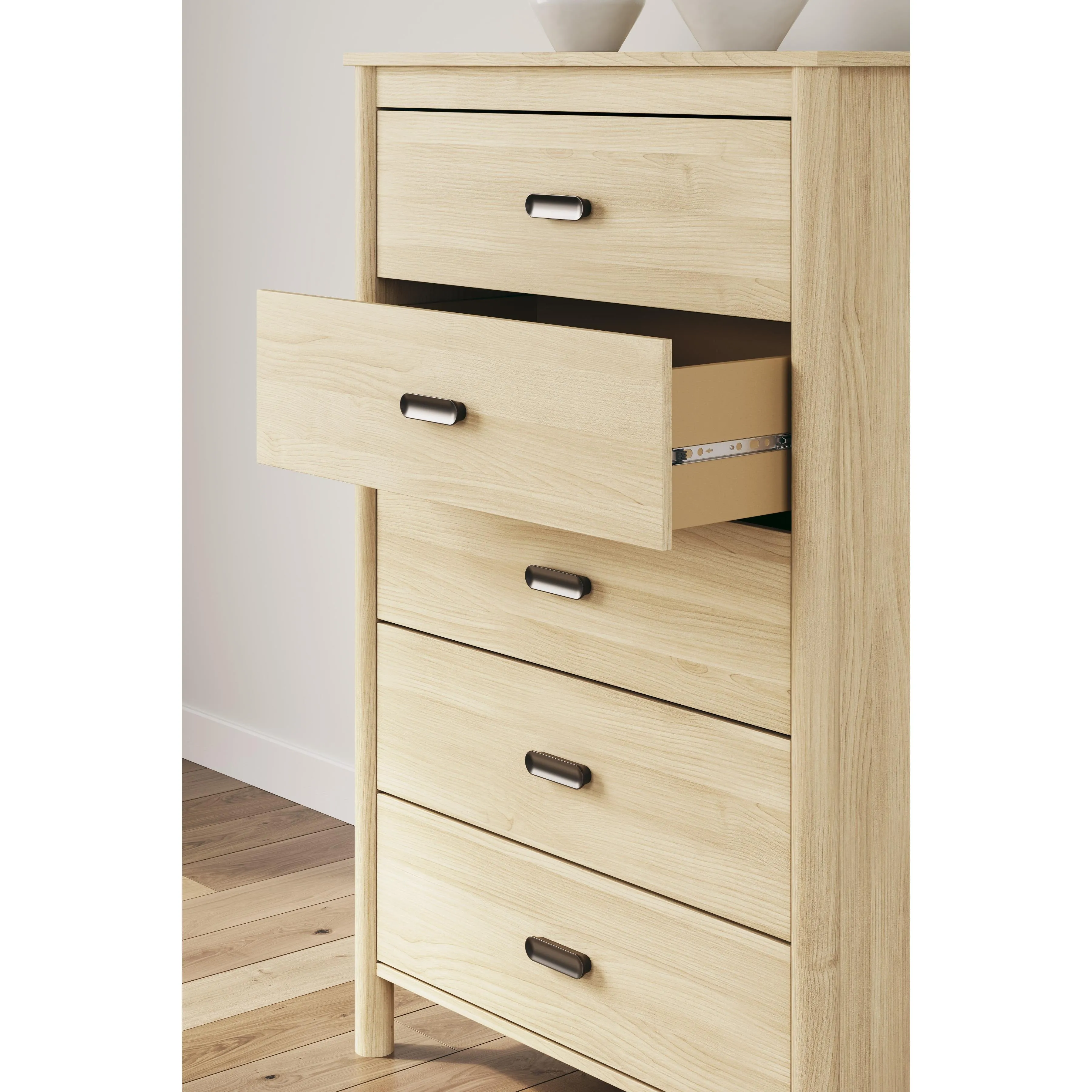 Signature Design by Ashley Cabinella 5-Drawer Chest EB2444-245
