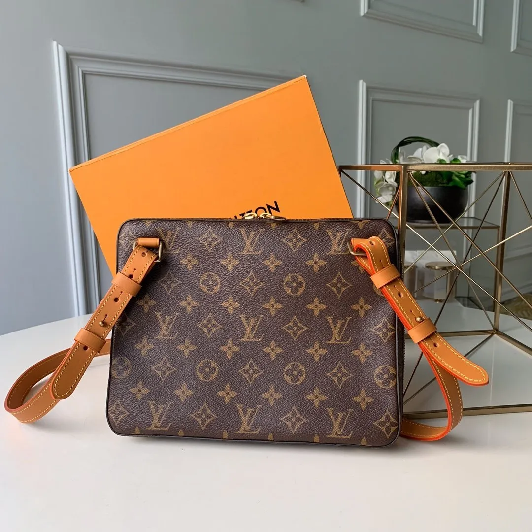 SOFT TRUNK MESSENGER