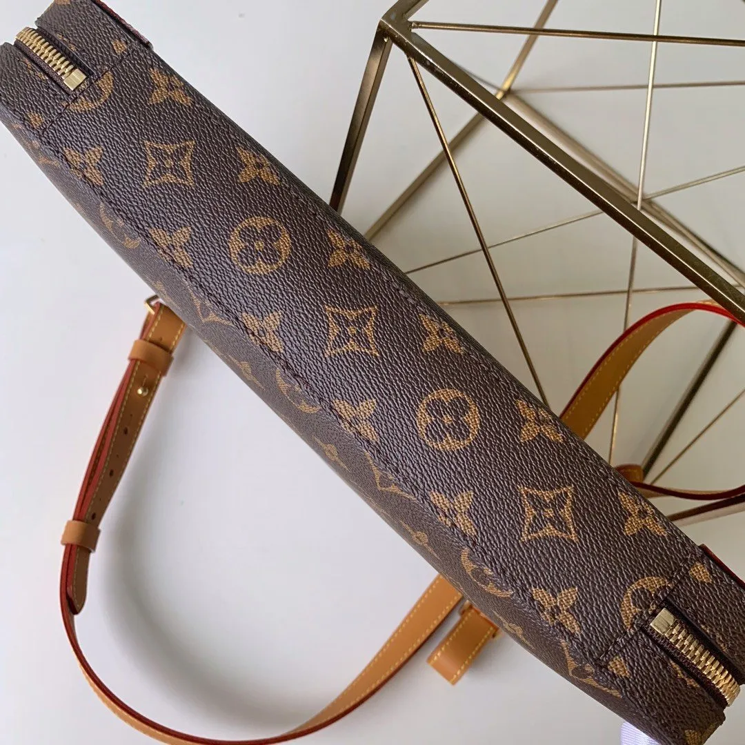 SOFT TRUNK MESSENGER
