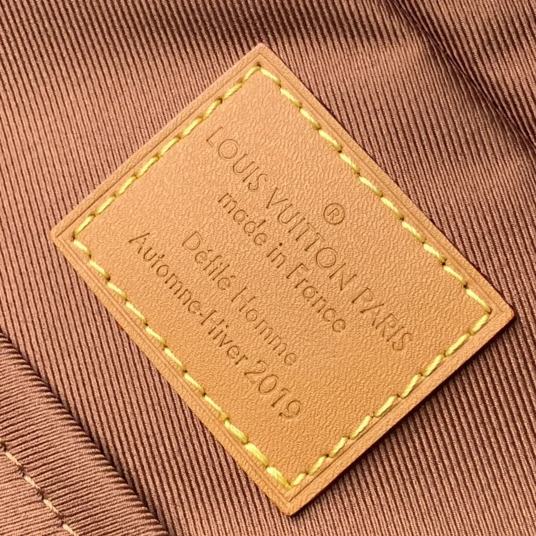 SOFT TRUNK MESSENGER