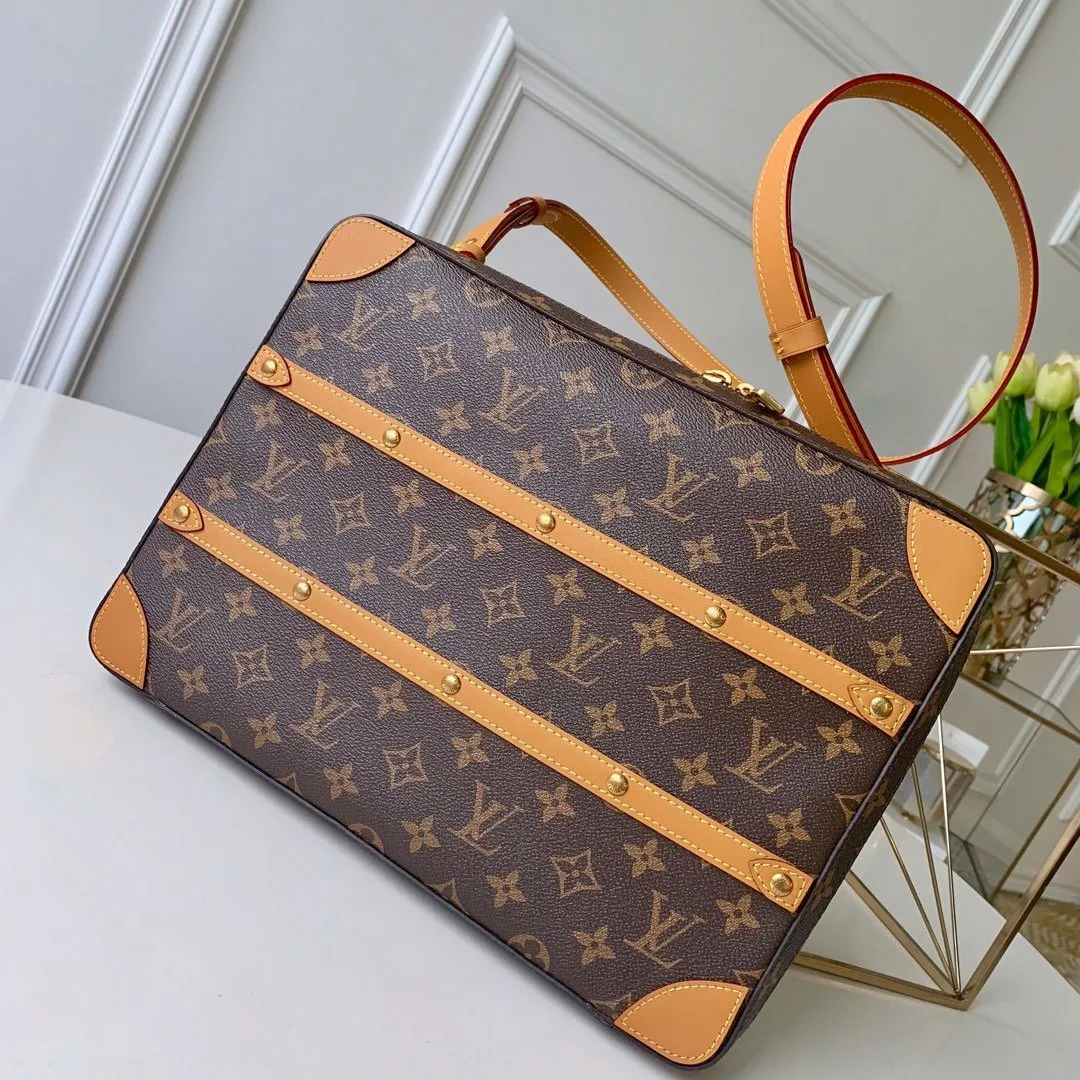 SOFT TRUNK MESSENGER