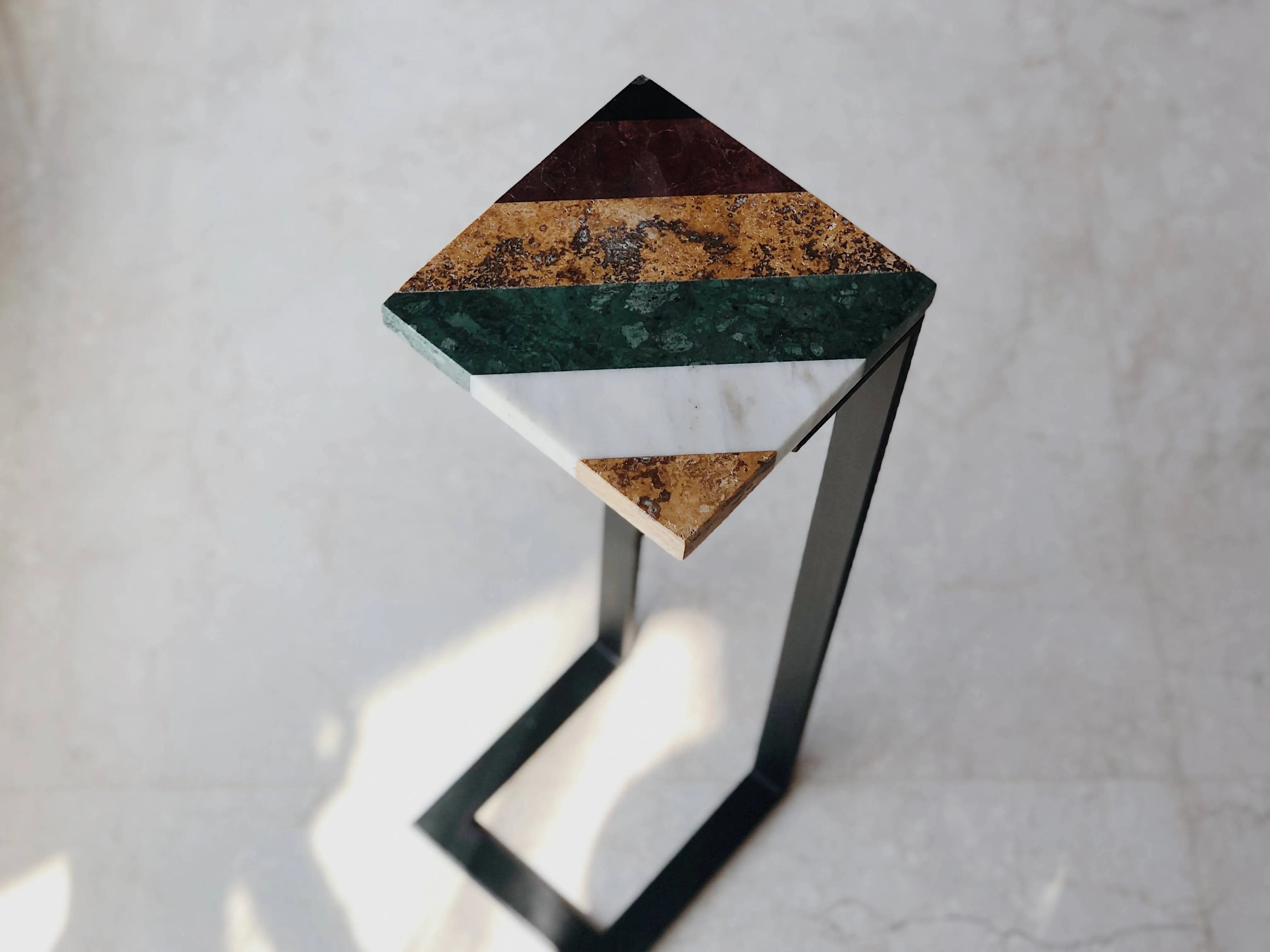 STELLA C shaped base
