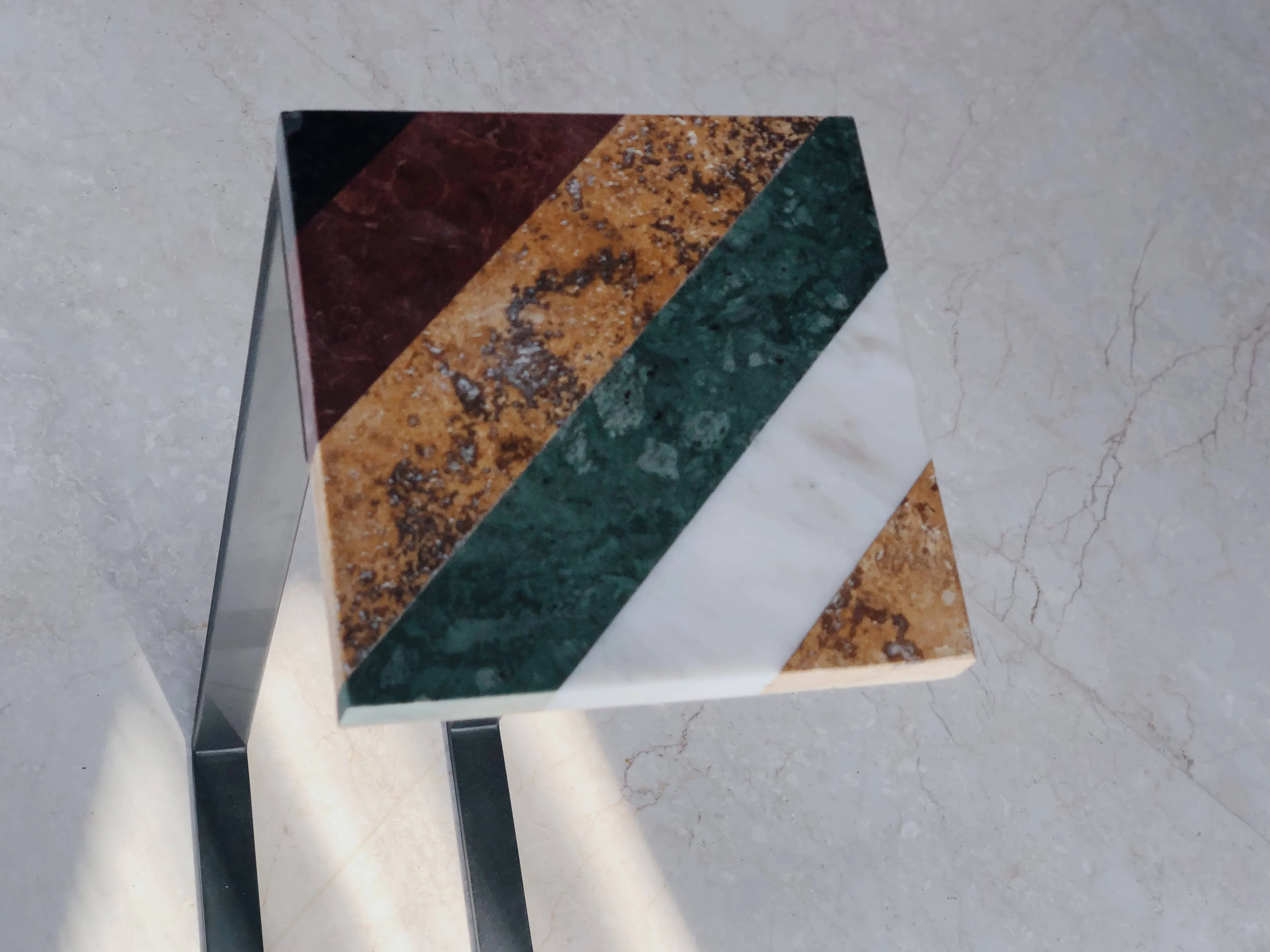 STELLA C shaped base