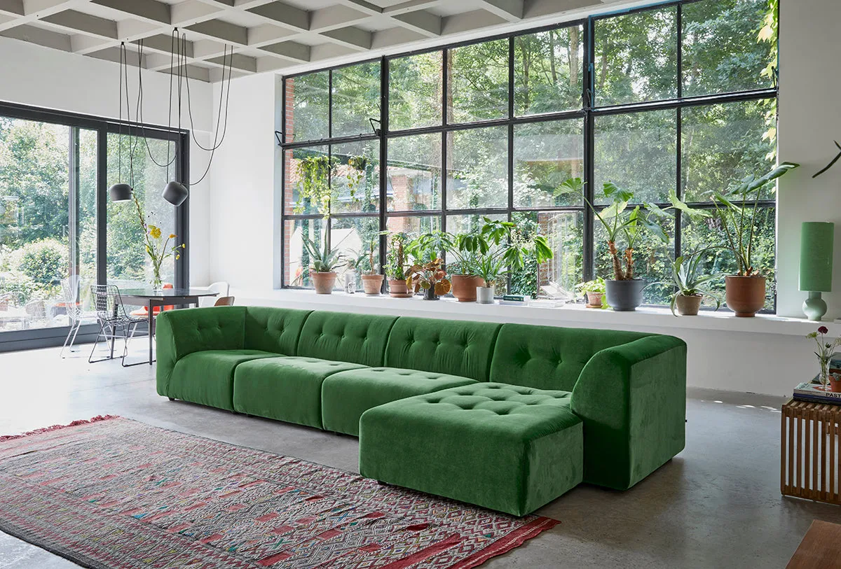 Vint Royal Velvet Couch - Element Hocker