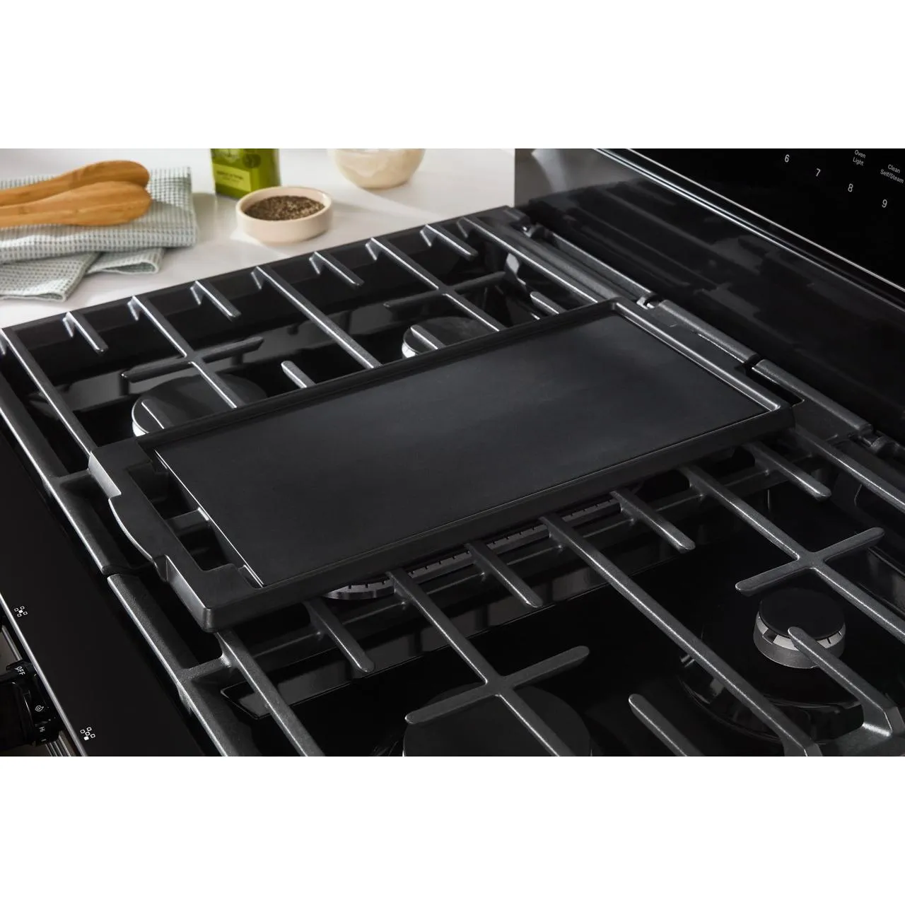 Whirlpool 30-inch Freestanding Gas Range with Air Fry Technology WFGS7530RB