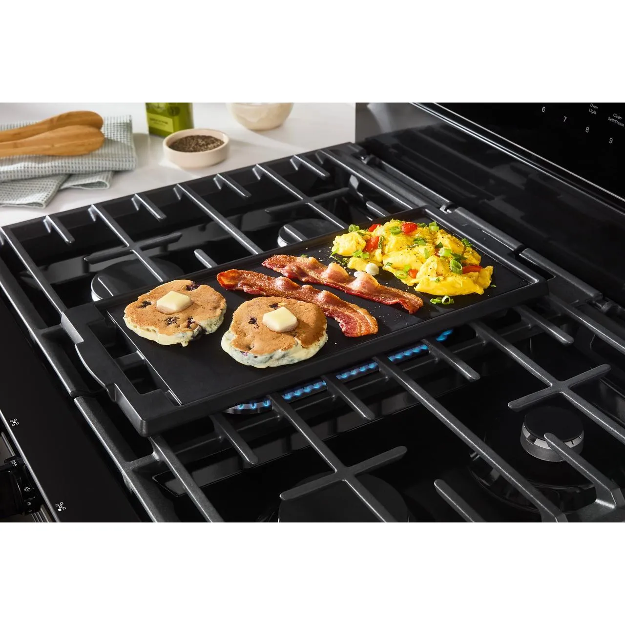 Whirlpool 30-inch Freestanding Gas Range with Air Fry Technology WFGS7530RB